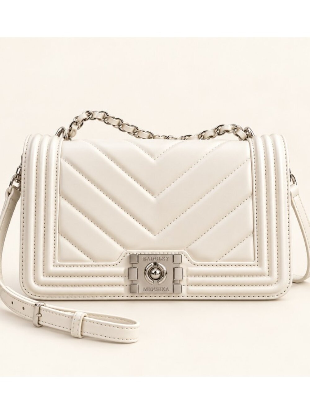 Badgley Mischka BM-4148 White V Quilted Frame Crossbody Bag NWT · Sizes One Size